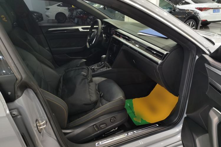 Used Volkswagen FAW-Volkswagen CC 2021 380TSI Striking Edition Right Front Seat