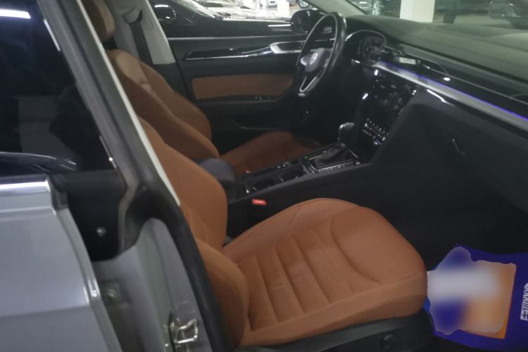 Used Volkswagen FAW-Volkswagen CC 2021 Estate Car 380TSI Vizion Edition Right Front Seat