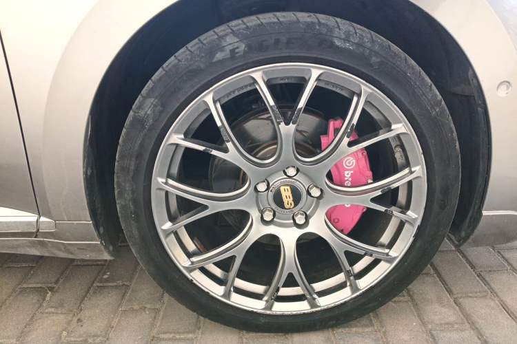 Used Volkswagen FAW-Volkswagen CC 2021 380TSI Striking Edition Right Front Wheel Hub