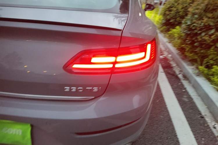 Used Volkswagen FAW-Volkswagen CC 2021 330TSI Ignite Edition Right Rear Taillight