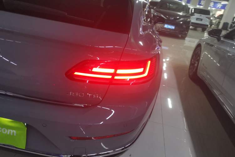 Used Volkswagen FAW-Volkswagen CC 2021 Estate Car 380TSI Vizion Edition Right Rear Taillight