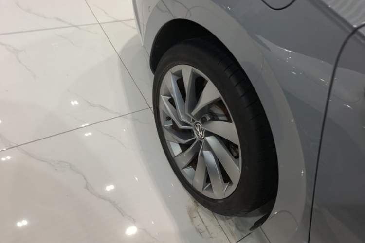 Used Volkswagen FAW-Volkswagen CC 2021 380TSI Striking Edition Right Rear Wheel Hub