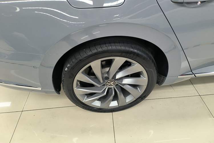 Used Volkswagen FAW-Volkswagen CC 2021 380TSI Striking Edition Right Rear Wheel Hub