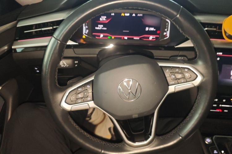 Used Volkswagen FAW-Volkswagen CC 2021 Estate Car 380TSI Vizion Edition Steering Wheel
