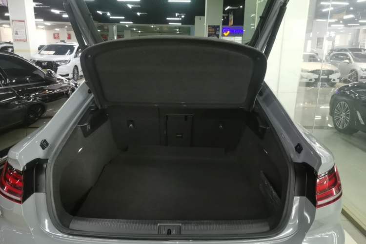 Used Volkswagen FAW-Volkswagen CC 2021 380TSI Striking Edition Trunk
