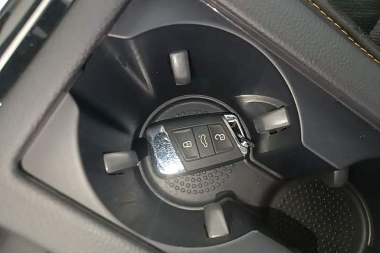 Used Volkswagen FAW-Volkswagen CC 2021 380TSI Striking Edition Vehicle Key