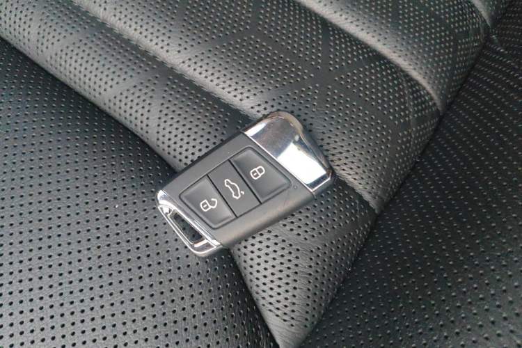 Used Volkswagen FAW-Volkswagen CC 2021 380TSI Striking Edition Vehicle Key
