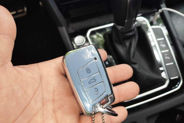 Used Volkswagen FAW-Volkswagen CC 2021 Estate Car 380TSI Vizion Edition Vehicle Key