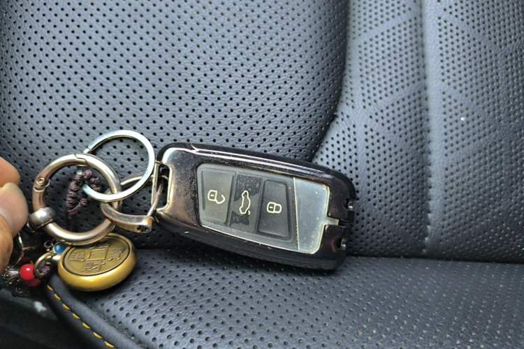 Used Volkswagen FAW-Volkswagen CC 2021 380TSI Striking Edition Vehicle Key