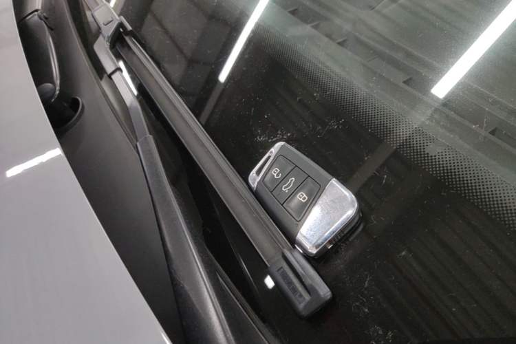 Used Volkswagen FAW-Volkswagen CC 2021 380TSI Striking Edition Vehicle Key