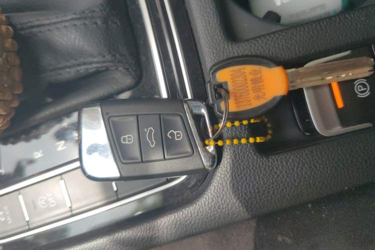 Used Volkswagen FAW-Volkswagen CC 2021 380TSI Striking Edition Vehicle Key