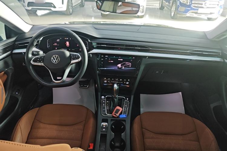 Used Volkswagen FAW-Volkswagen CC 2021 Estate Car 380TSI Vizion Edition Center Console