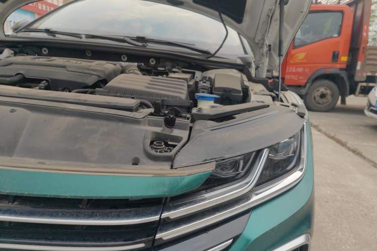 Used Volkswagen FAW-Volkswagen CC 2021 Estate Car 380TSI Vizion Edition Engine Bay Left