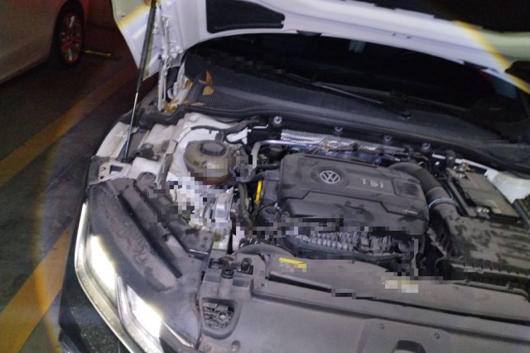 Used Volkswagen FAW-Volkswagen CC 2021 Estate Car 380TSI Vizion Edition Engine Bay Right