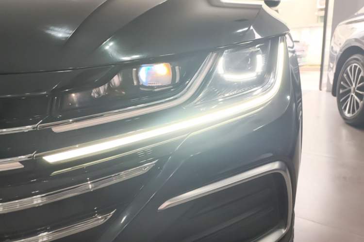 Used Volkswagen FAW-Volkswagen CC 2021 Estate Car 380TSI Vizion Edition Left Front Headlight