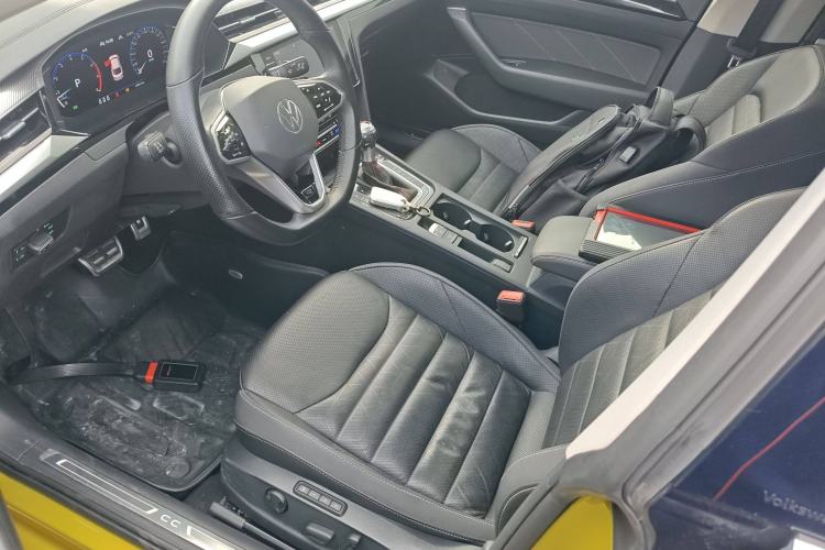 Used Volkswagen FAW-Volkswagen CC 2021 380TSI Striking Edition Left Front Seat