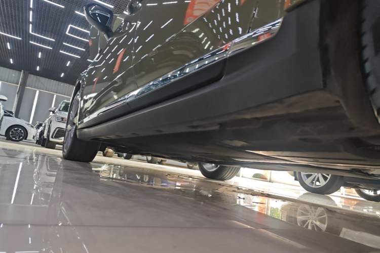 Used Volkswagen FAW-Volkswagen CC 2021 Estate Car 380TSI Vizion Edition Left Side Sill