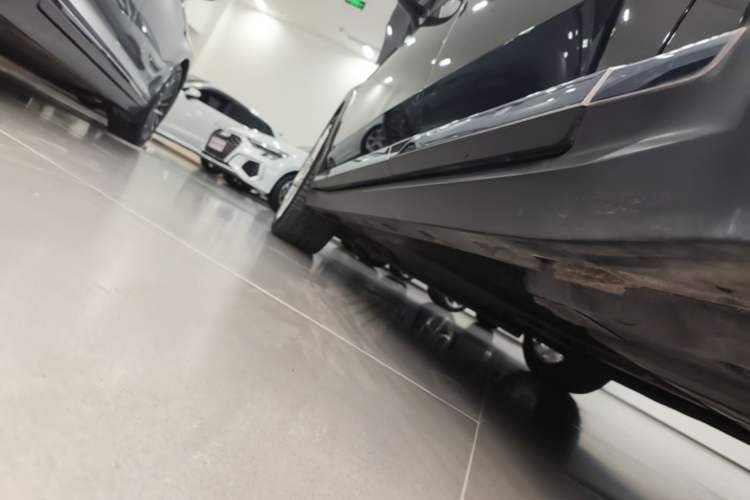 Used Volkswagen FAW-Volkswagen CC 2021 Estate Car 380TSI Vizion Edition Left Side Sill