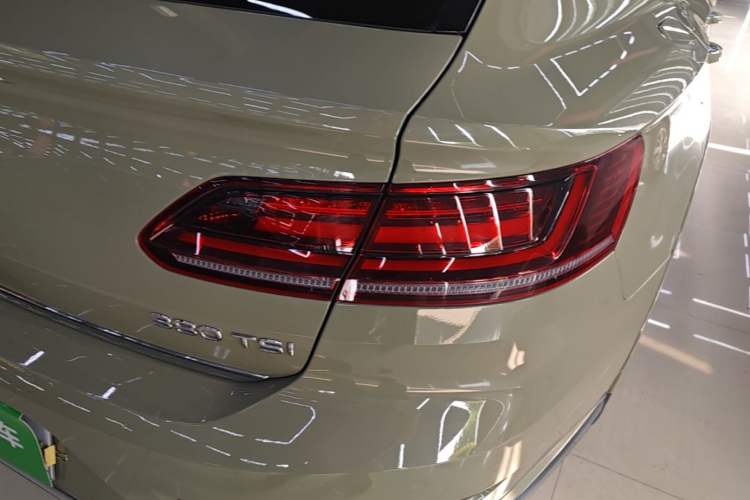 Used Volkswagen FAW-Volkswagen CC 2021 Estate Car 380TSI Vizion Edition Right Rear Taillight