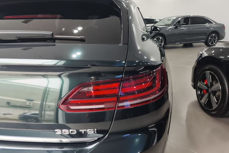 Used Volkswagen FAW-Volkswagen CC 2021 Estate Car 380TSI Vizion Edition Right Rear Taillight