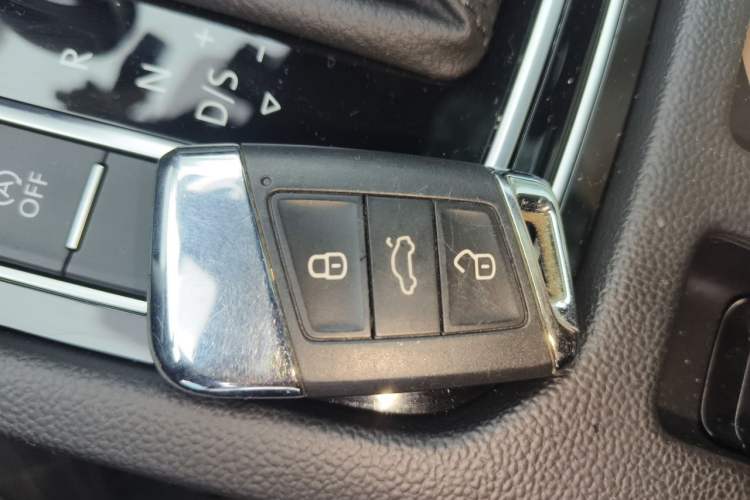 Used Volkswagen FAW-Volkswagen CC 2021 380TSI Striking Edition Vehicle Key
