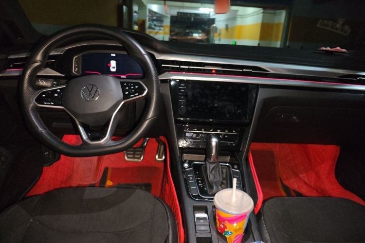 Used Volkswagen FAW-Volkswagen CC 2021 330TSI Ignite Edition Center Console