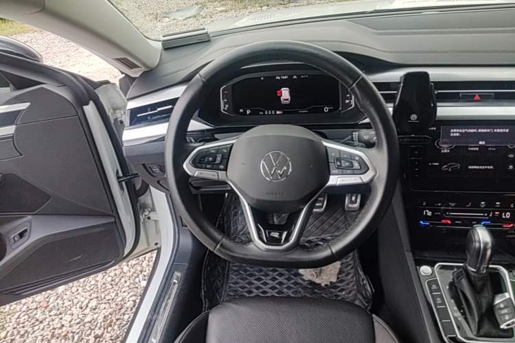 Used Volkswagen FAW-Volkswagen CC 2021 Estate Car 380TSI Vizion Edition Steering Wheel