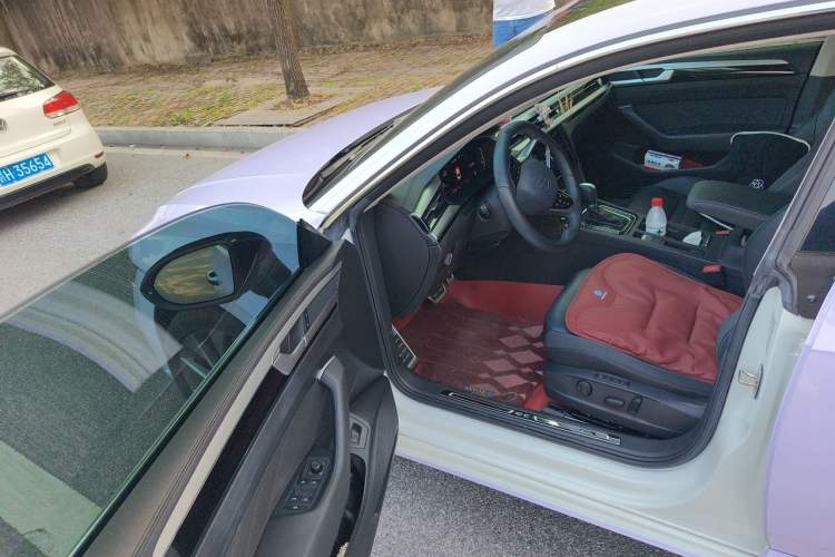 Used Volkswagen FAW-Volkswagen CC 2021 380TSI Striking Edition Driver Seat