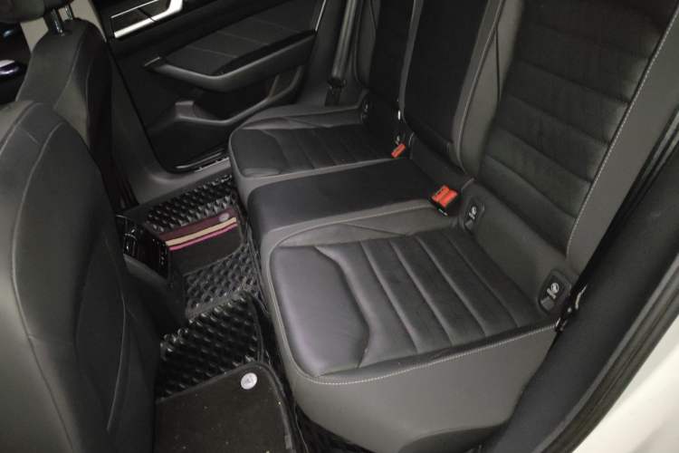 Used Volkswagen FAW-Volkswagen CC 2021 380TSI Striking Edition Left Rear Seat