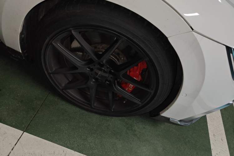 Used Volkswagen FAW-Volkswagen CC 2021 380TSI Striking Edition Right Front Wheel Hub