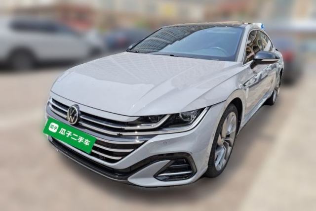 Volkswagen FAW-Volkswagen CC 2021 380TSI Striking Edition مستعملة