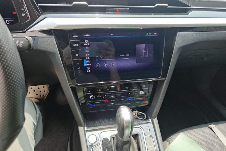 Used Volkswagen FAW-Volkswagen CC 2021 380TSI Striking Edition Audio And AC Panel