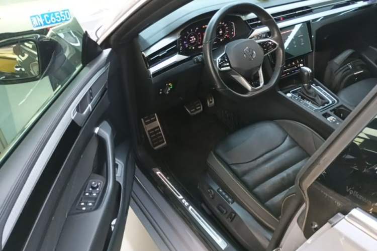 Used Volkswagen FAW-Volkswagen CC 2021 380TSI Striking Edition Driver Seat