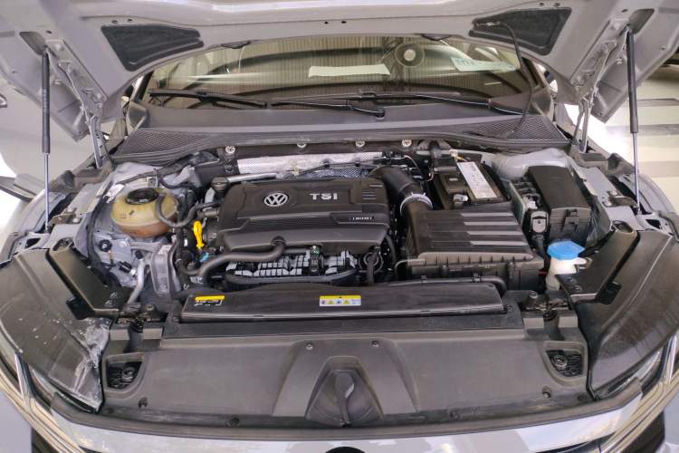 Used Volkswagen FAW-Volkswagen CC 2021 Estate Car 380TSI Vizion Edition Engine Bay