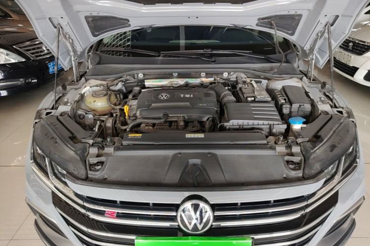 Used Volkswagen FAW-Volkswagen CC 2021 Estate Vehicle 380TSI Vizzion Edition Engine Bay