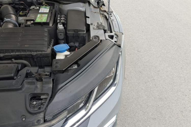 Used Volkswagen FAW-Volkswagen CC 2021 Estate Car 380TSI Vizion Edition Engine Bay Left