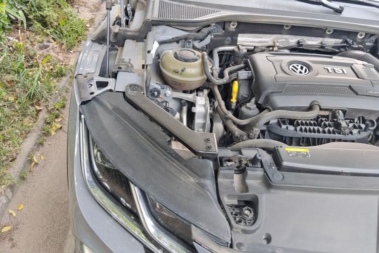 Used Volkswagen FAW-Volkswagen CC 2021 Estate Car 380TSI Vizion Edition Engine Bay Right