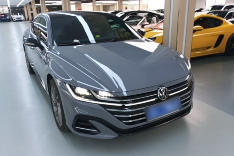 Used Volkswagen FAW-Volkswagen CC 2021 380TSI Striking Edition Front Right 45 Deg