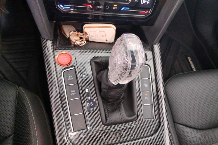 Used Volkswagen FAW-Volkswagen CC 2021 Estate Car 380TSI Vizion Edition Gear Lever