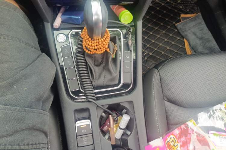 Used Volkswagen FAW-Volkswagen CC 2021 Estate Car 380TSI Vizion Edition Gear Lever