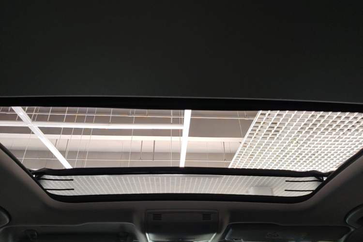 Used Volkswagen FAW-Volkswagen CC 2021 Estate Vehicle 380TSI Vizzion Edition Headliner