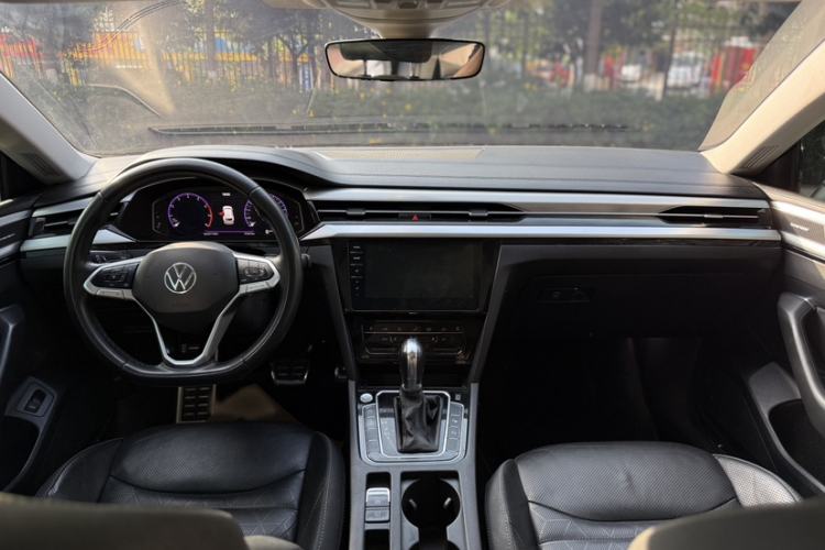Used Volkswagen FAW-Volkswagen CC 2021 Estate Car 380TSI Vizion Edition Interior 1