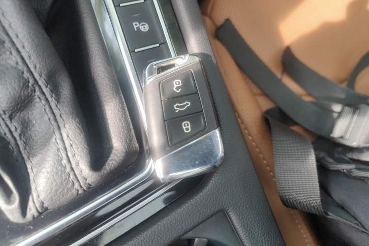 Used Volkswagen FAW-Volkswagen CC 2021 Estate Car 380TSI Vizion Edition Interior 1