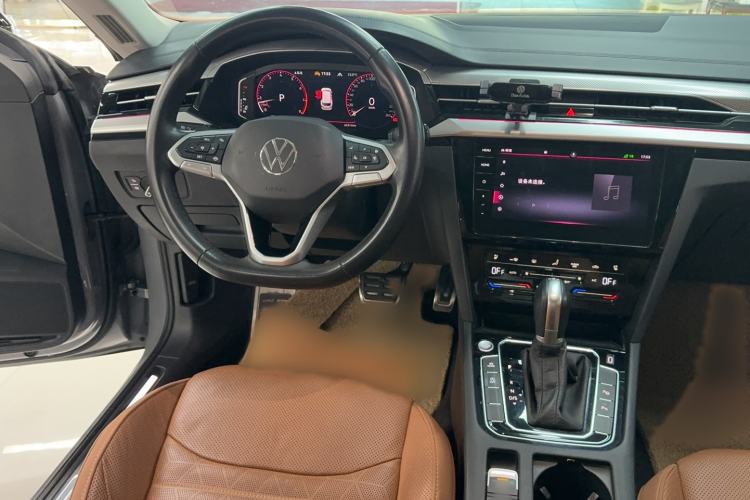 Used Volkswagen FAW-Volkswagen CC 2021 Estate Car 380TSI Vizion Edition Interior 3