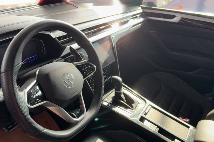Used Volkswagen FAW-Volkswagen CC 2021 380TSI Striking Edition Interior 3