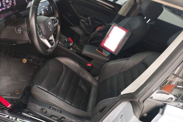 Used Volkswagen FAW-Volkswagen CC 2021 Estate Car 380TSI Vizion Edition Left Front Seat
