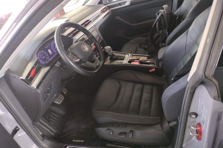 Used Volkswagen FAW-Volkswagen CC 2021 Estate Car 380TSI Vizion Edition Left Front Seat