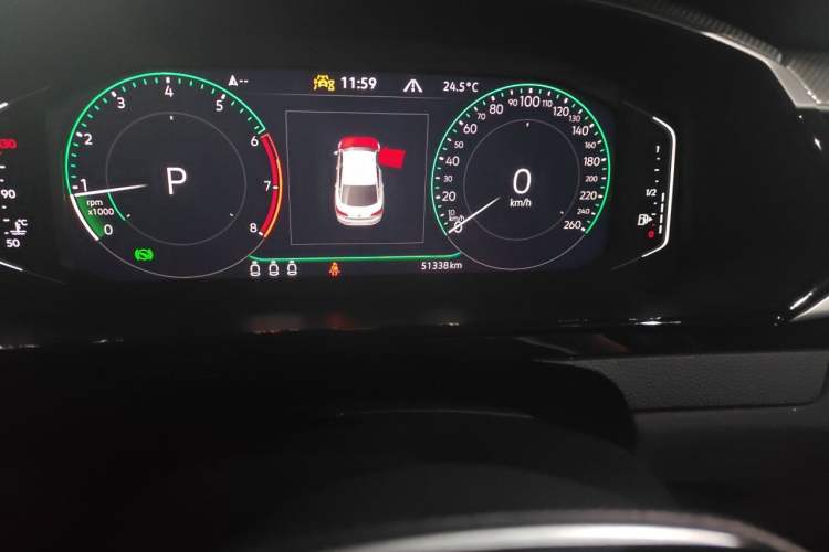 Used Volkswagen FAW-Volkswagen CC 2021 380TSI Striking Edition Odometer Close Up