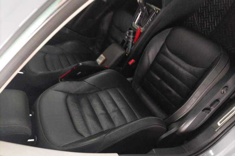 Used Volkswagen FAW-Volkswagen CC 2021 Estate Car 380TSI Vizion Edition Right Front Seat