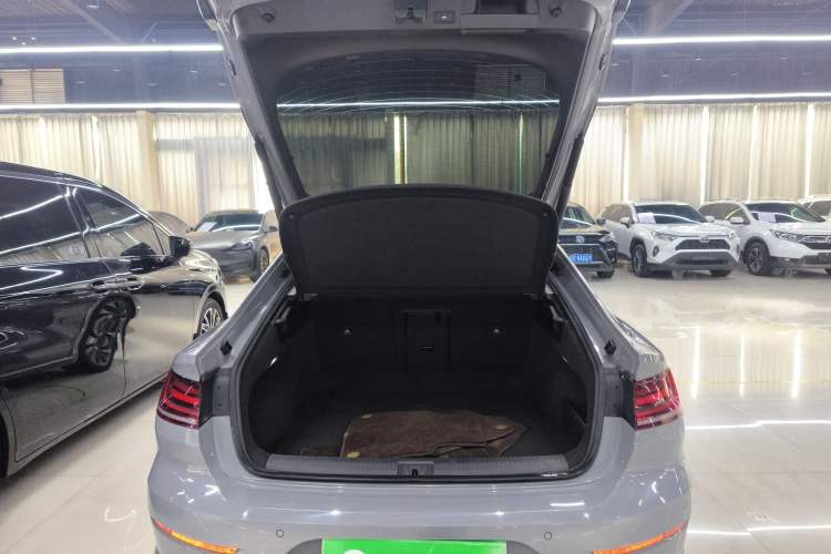 Used Volkswagen FAW-Volkswagen CC 2021 380TSI Striking Edition Trunk